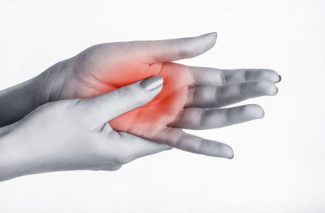 טיפול בכאבי כפות הידיים